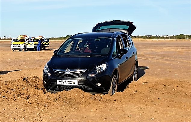 The Coastguard and Merseyside Police were called out to rescue 100 vehicles at Ainsdale Beach.