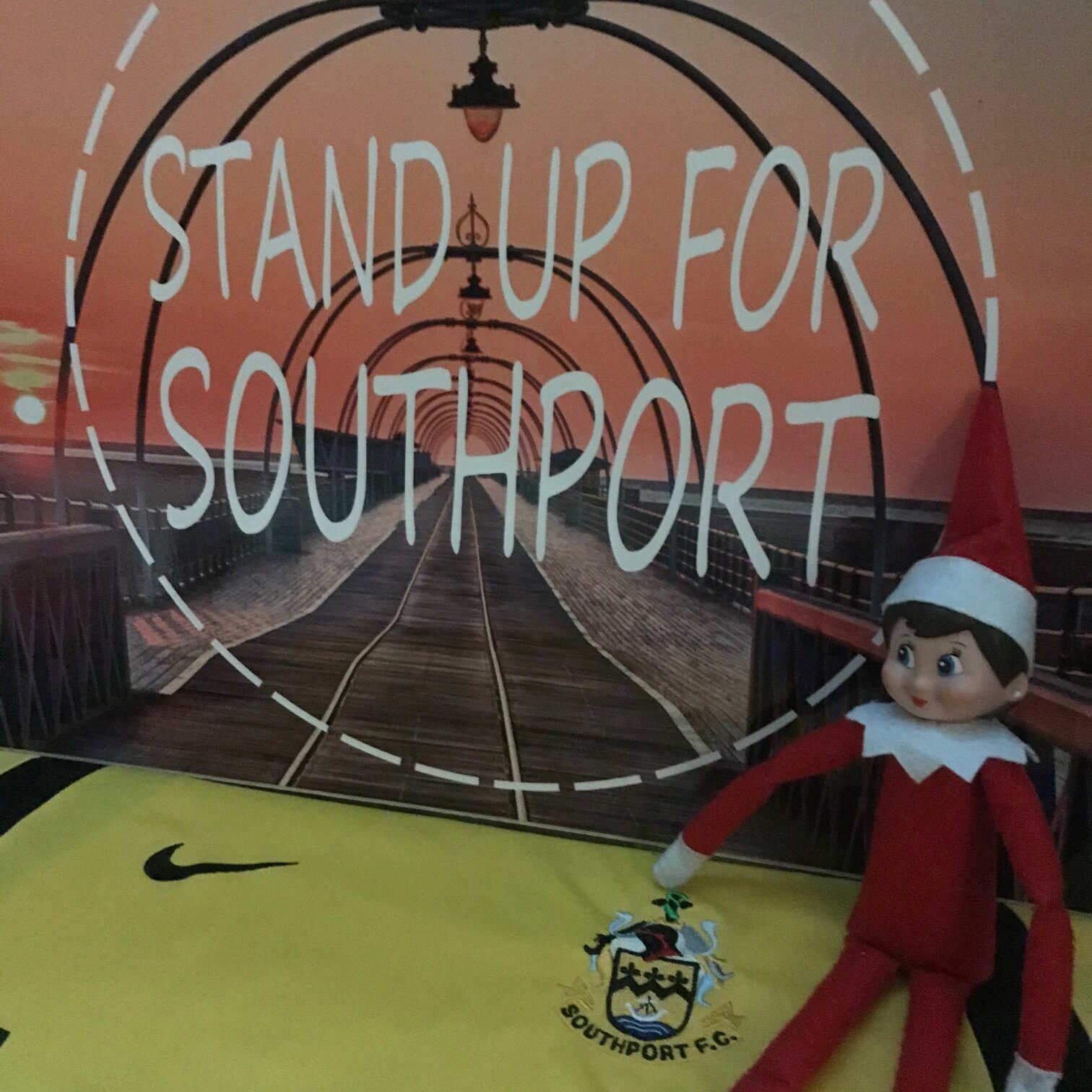 Elf On The Shelf loves Stand Up For Southrport. When not busy helping Santa or making sure children are good, Elf loves to enjoy rides at Southport Pleasureland, paddle board on the Marine Lake, watch Southport FC or go shopping on Lord Street in Southport
