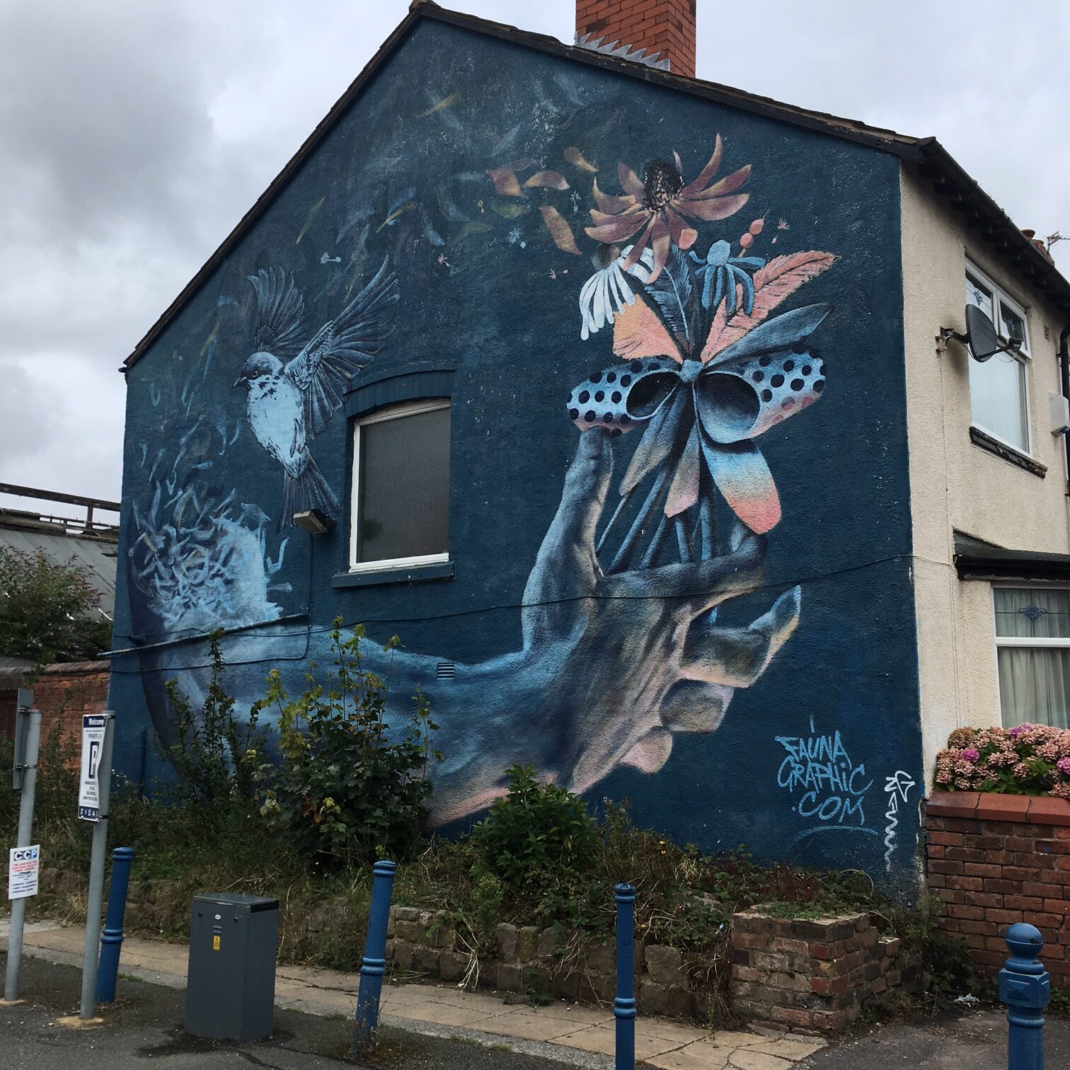 The floral themed mural by Fauna Graphic on Wright Street in Southport