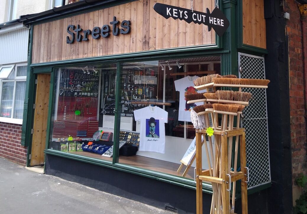 Streets has opened on Shakespeare Street in Southport with its new picture framing and t shirt printing business as well as some DIY and key cutting