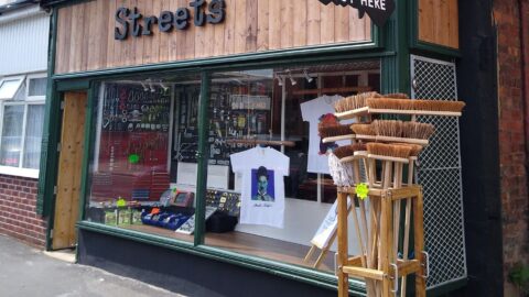 Streets Workshop opens in Southport offering creative t-shirt designs, picture framing and key cutting