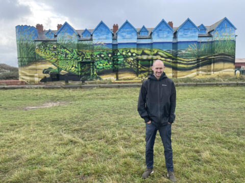 Toad Hall mural artist Paul Curtis creating special Southport Flower Show 100th anniversary tribute