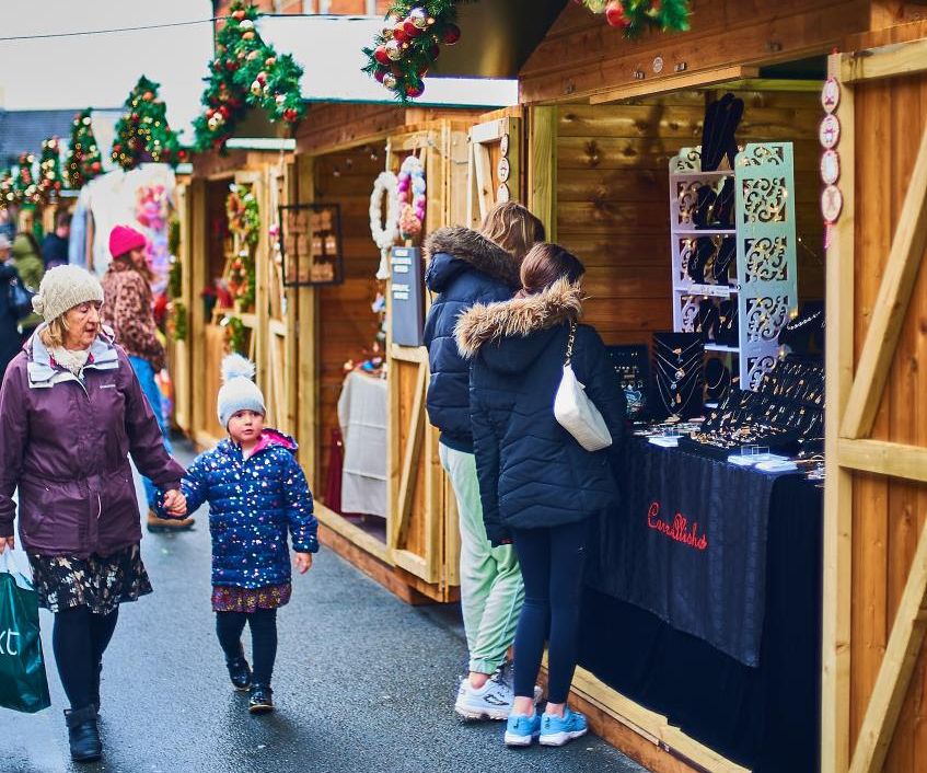 Southport outdoor Christmas market continues with stalls open every day