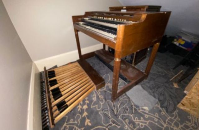 A Hammond organ on sale at Southport Theatre