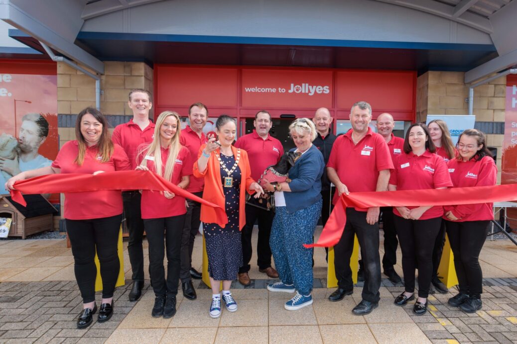 The new Jollyes pet store has opened at Kew Retail Park in Southport