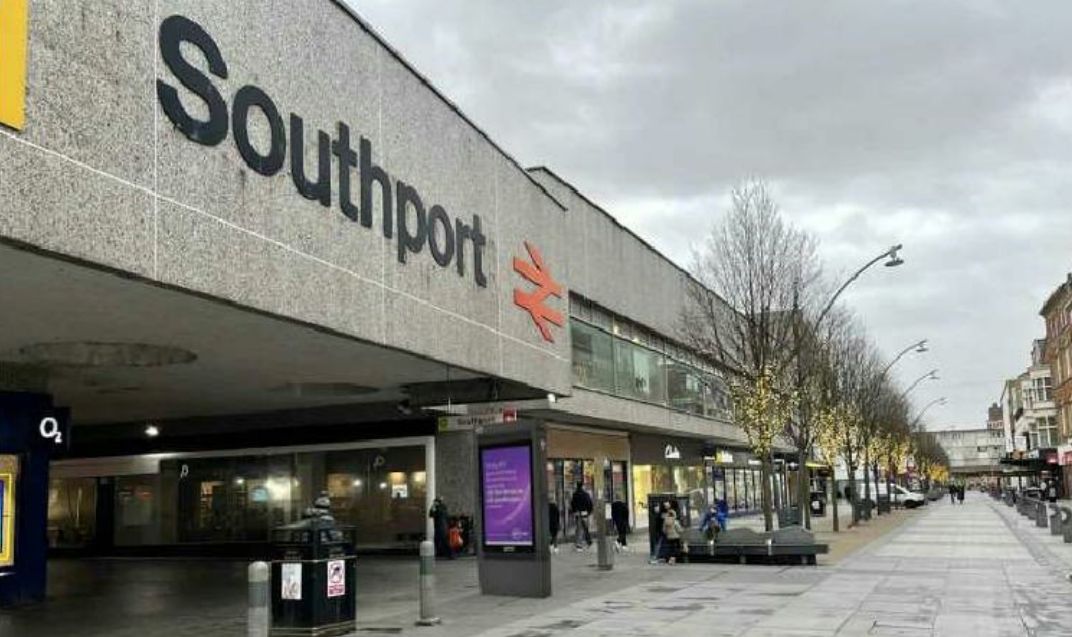 Now a new BT Street Hub would look outside Southport Train Station on Chapel Street in Southport
