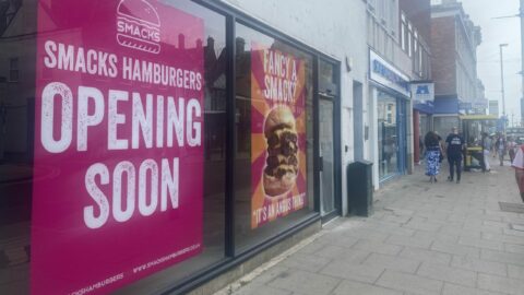 New Smacks Hamburgers brings Angus burgers and freshly fried chicken to Southport town centre