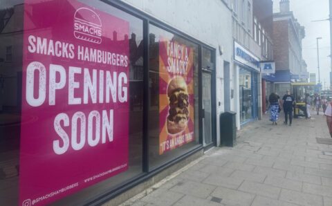 New Smacks Hamburgers brings Angus burgers and freshly fried chicken to Southport town centre