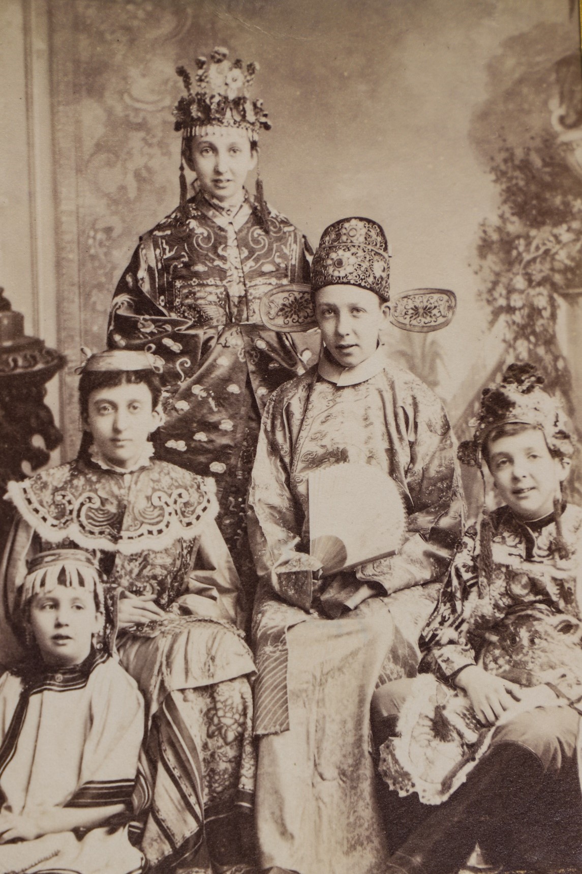 The Juvenile Fancy Dress Ball of 1886 in Southport. Photo via The Atkinson. The Marsh-Brownes, dressed as Chinese dignatories.