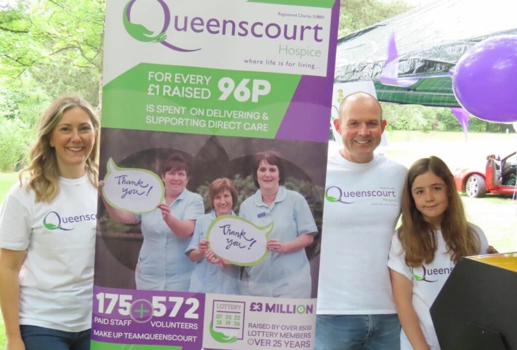 Do you have some spare time to give through volunteering for Queenscourt Hospice?