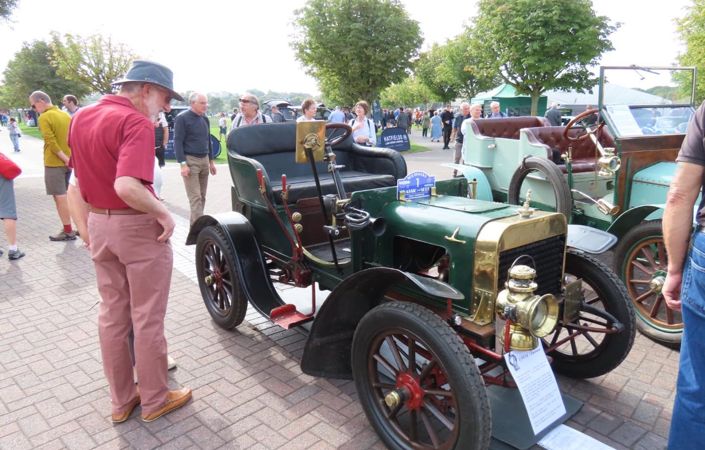 Southport Classic and Speed. A visitor admires a 1904 Vulcan motor car. Photo by Andrew Brown Media