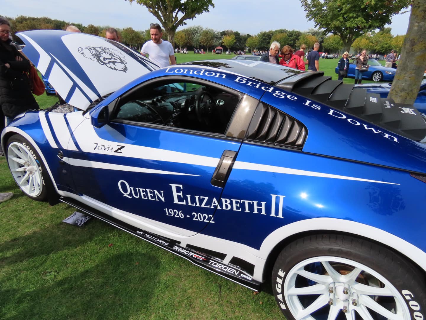 A Nissan 350Z with a tribute to Queen Elizabeth II at Southport Classic and Speed. Photo by Andrew Brown Media