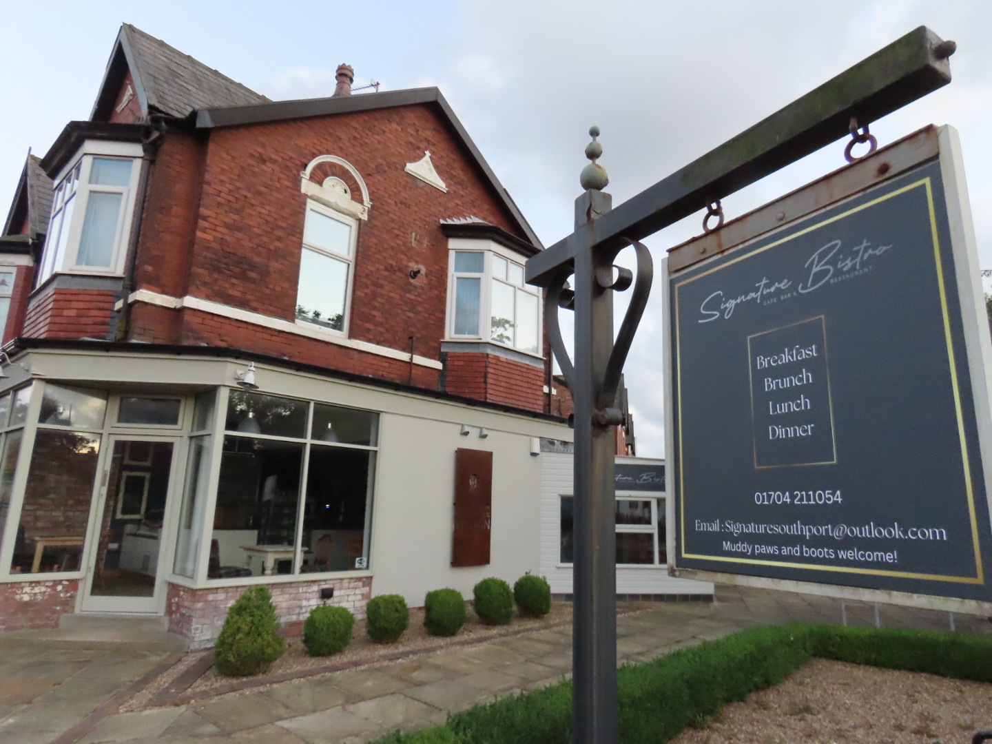 Signature Bistro in Churchtown in Southport