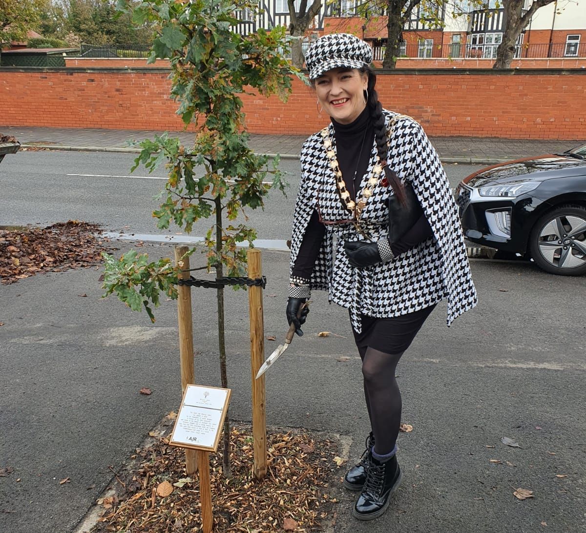 A pair of native oak trees have been planted at Argyle Road in Southport and Alexandra Park in Crosby as part of a nationwide campaign marking the 80th anniversary of the Association of Jewish Refugees (AJR)  the national charity providing social and welfare services to Holocaust refugees and survivors in the UK. The trees were planted by Mayor of Sefton Cllr Clare Carragher