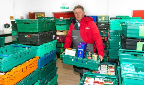 Pleasureland boss ensures local families don’t go hungry this Christmas with Southport Foodbank support