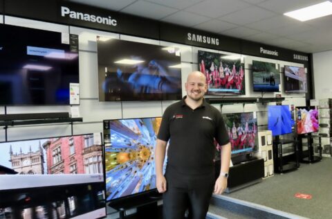 Smiths TV signs up Panther Logistics to provide next day and weekend delivery throughout UK