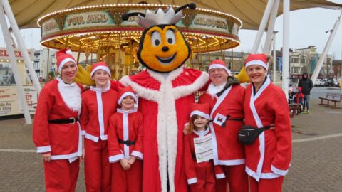 Southport a sea of red as postponed Santa Sprint for Queenscourt Hospice takes place