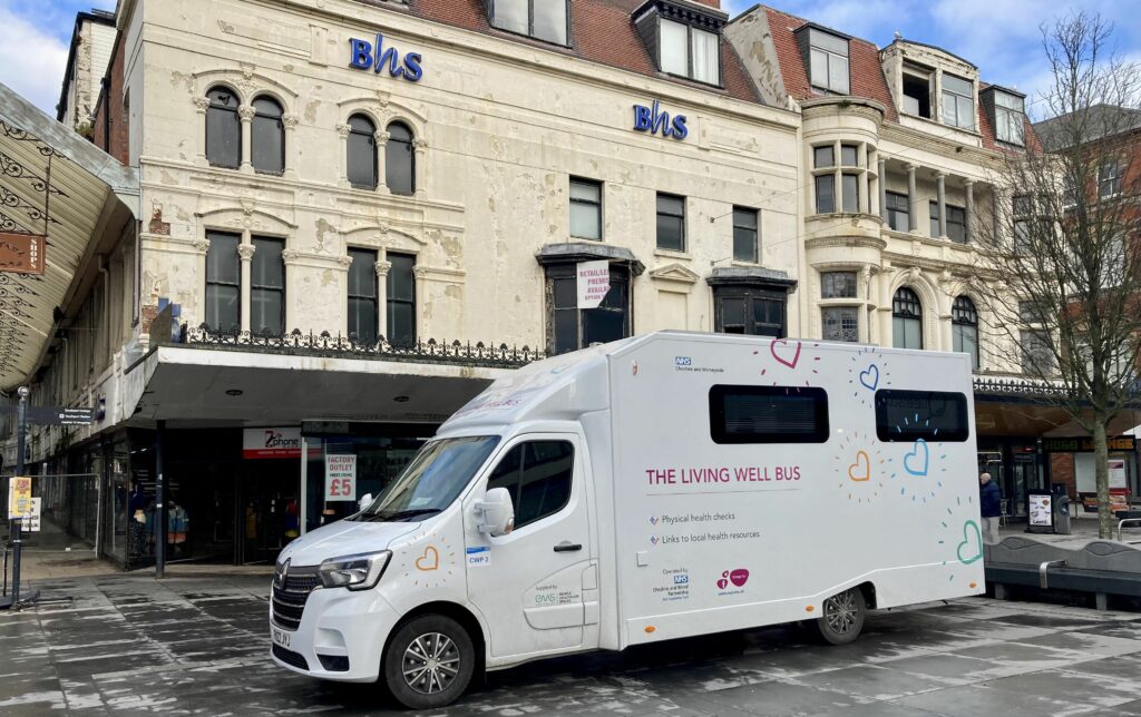 The Living Well Bus on Chaopel Street in Southport. Photo by Andrew Brown Medfia