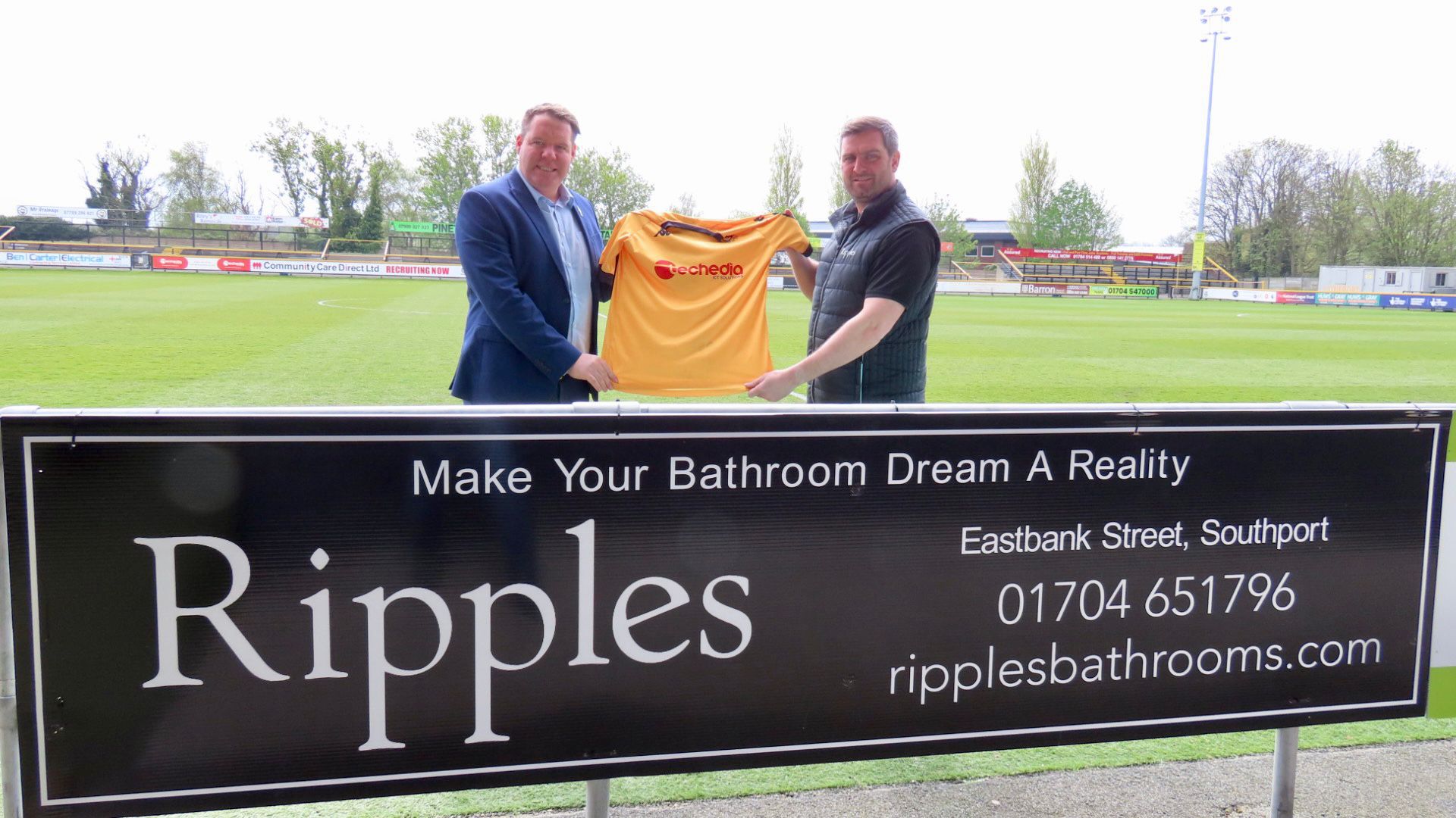 Ripples owner Daniel Doherty with Steven Brown of Southport Football Club. Photo by Andrew Brown of Stand Up For Southport