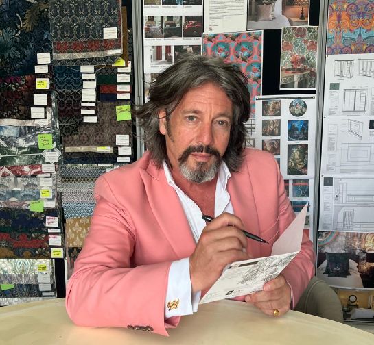 Iconic designer and TV personality Laurence Llewelyn-Bowen is backing the GCAs #Cardmitment Campaign