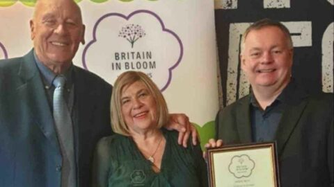 Queenscourt Hospice gardening volunteers win Best Newcomer Award at North West Britain in Bloom Awards