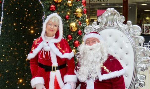 Christmas Grotto and free Panto Shows open at Wayfarers Shopping Arcade in Southport