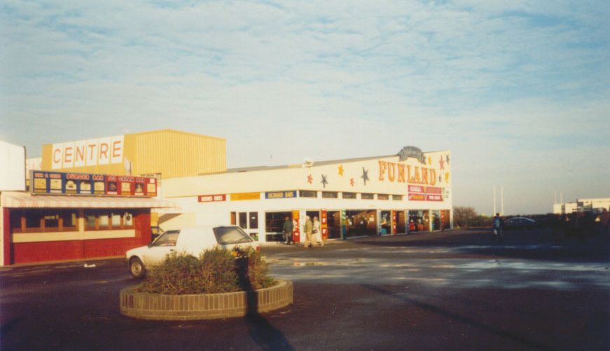 Silcock's Funland in Southport has been entertaining customers since 1983. Previous uses of the building before then included The Golden Goose, Follies and Dixieland Showbar. A photo from 1986  Photo by Silcock Leisure Group
