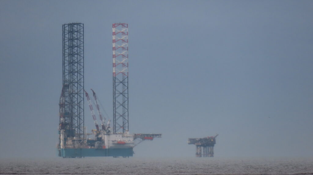 The rig off the coast in Southport in Lierpool Bay in Southport. Photo by Andrew Brown Stand Up For Southport