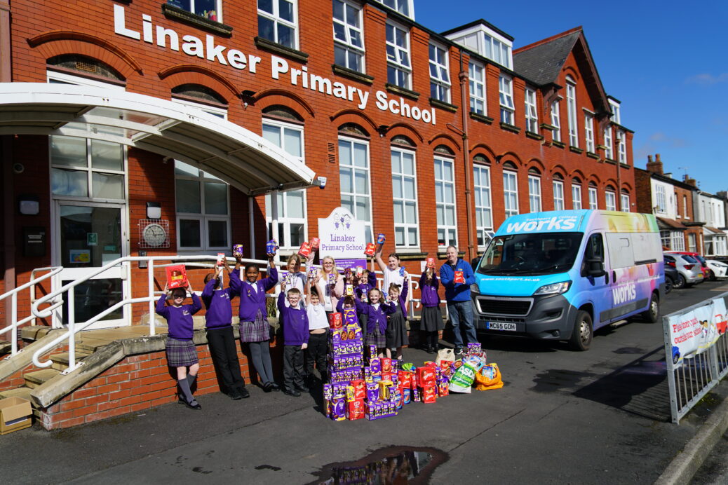 The Easter Bunny is delighted to have delivered almost 1000 Easter Eggs to Alder Hey Childrens Charity and Sefton Childrens Trust, with the help of Dune Radios annual Easter Egg Appeal. Dune Radio partnered up with lots of organisations across Southport, including Linaker Primary School in Southport