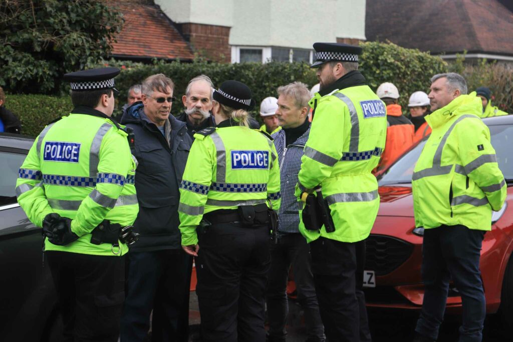 Merseyside Police and local residents protect against attempts by openeach to install new ultrafast broadband equipment in Southport