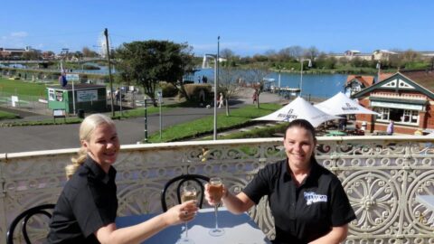 Fizz and chips! New Balcony Bar opens at Silcock’s Pier Family Restaurant in Southport