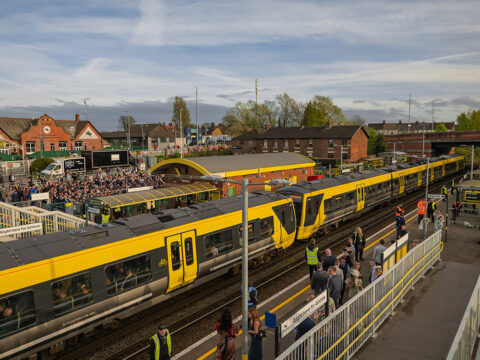 Grand National Festival in Sefton sees Merseyrail provide 103,000 journeys over busy weekend