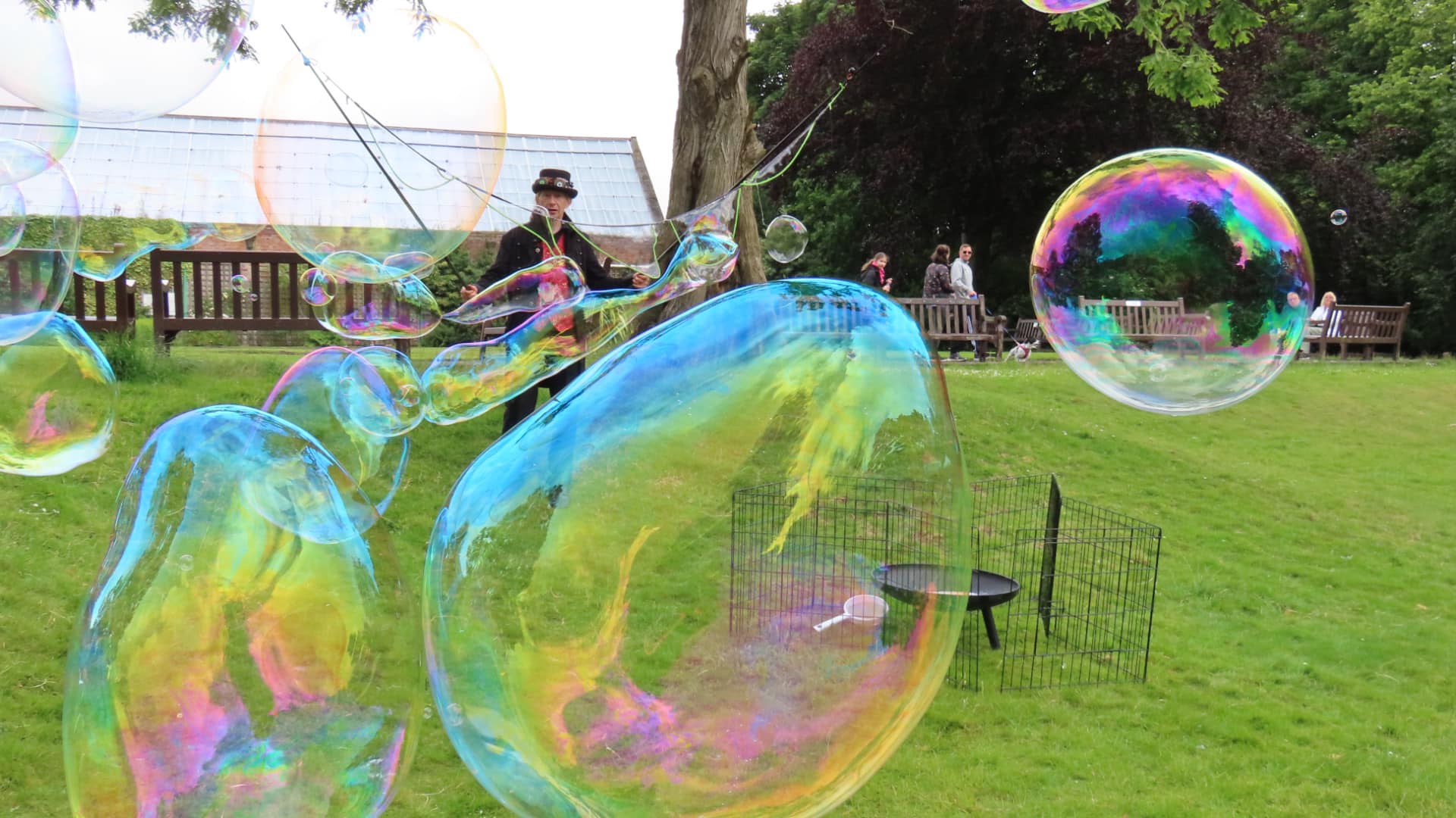 Visitors enjoy the Botanic Gardens Family Fun Day in Churchtown in Southport. Paris Bubbles 