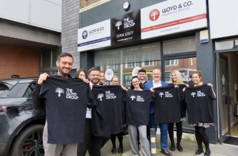 Fourteen fundraisers from Lloyd & Co Financial Planning count on marathon walk for Queenscourt Hospice