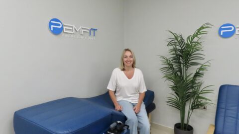 Revolutionary wellness PEMFiT machine now available to ‘recharge people’s batteries’ at Ocean Plaza Leisure in Southport