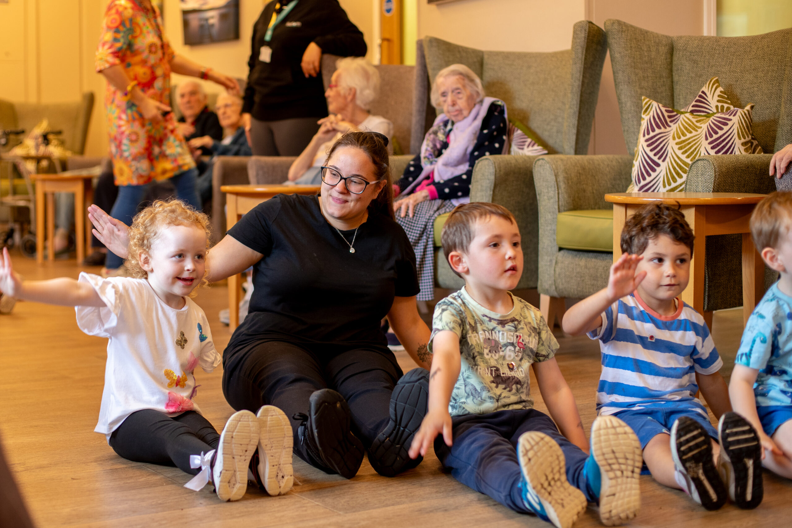 Tezlom, a leading healthcare recruitment franchise based in Southport, and Diddi Dance, the vibrant preschool dance franchise, have joined forces to give back to the community