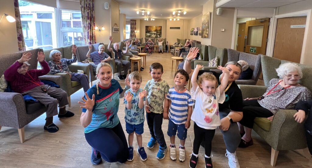 Tezlom, a leading healthcare recruitment franchise based in Southport, and Diddi Dance, the vibrant preschool dance franchise, have joined forces to give back to the community