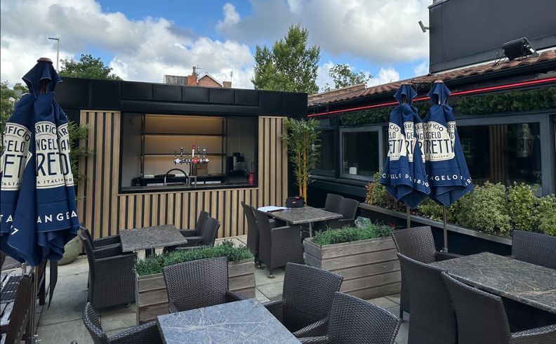 Dolce Vita Al Fresco in Ainsdale Village in Southport. Image by RAL Chartered Architects