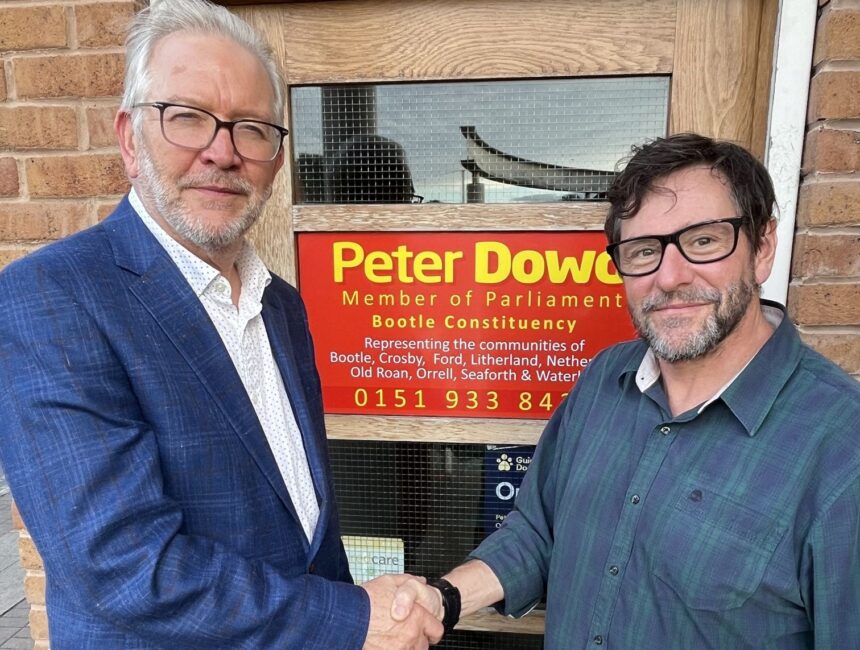 Peter Dowd MP and Johnny Santer are campaigning for Gabe's Law