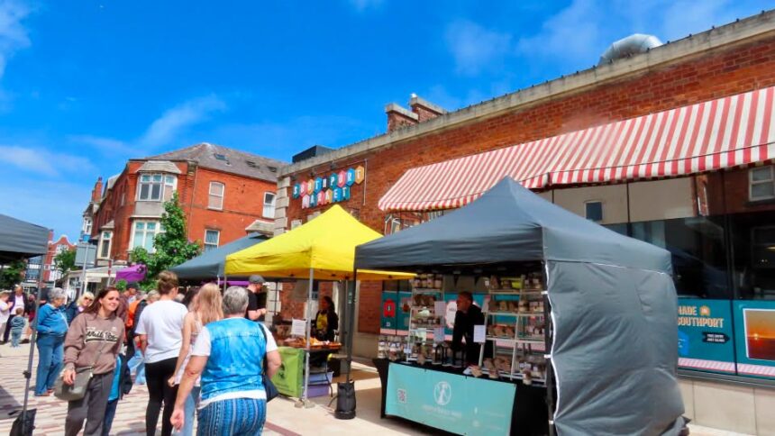 Southport Artisan Market. Photo by Andrew Brown Stand Up For Southport