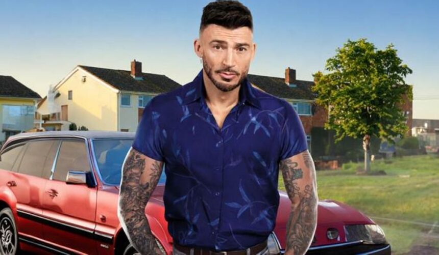 Jake Quickenden stars in Rita, Sue & Bob Too at the Atkinson in Southport