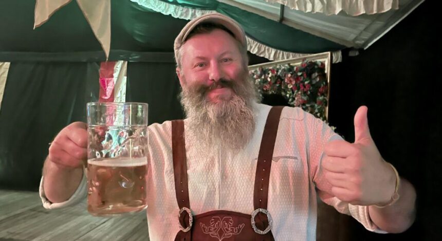 Southport Oktoberfest. Host Kam Wojtow. Photo by Andrew Brown Stand Up For Southport
